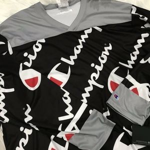 Champion Spell Out All Over Print IT-Shirt XXXL